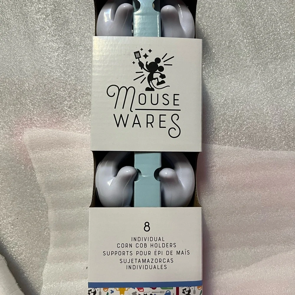 Disney Mickey Mouse White and Black Corn Cob Holders 8 Individual Holders NWT